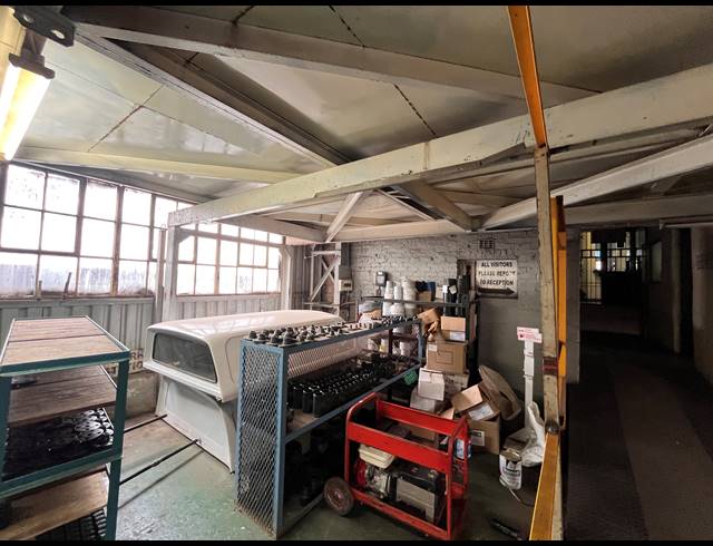 1,100M² WAREHOUSE TO LET IN SEBENZA